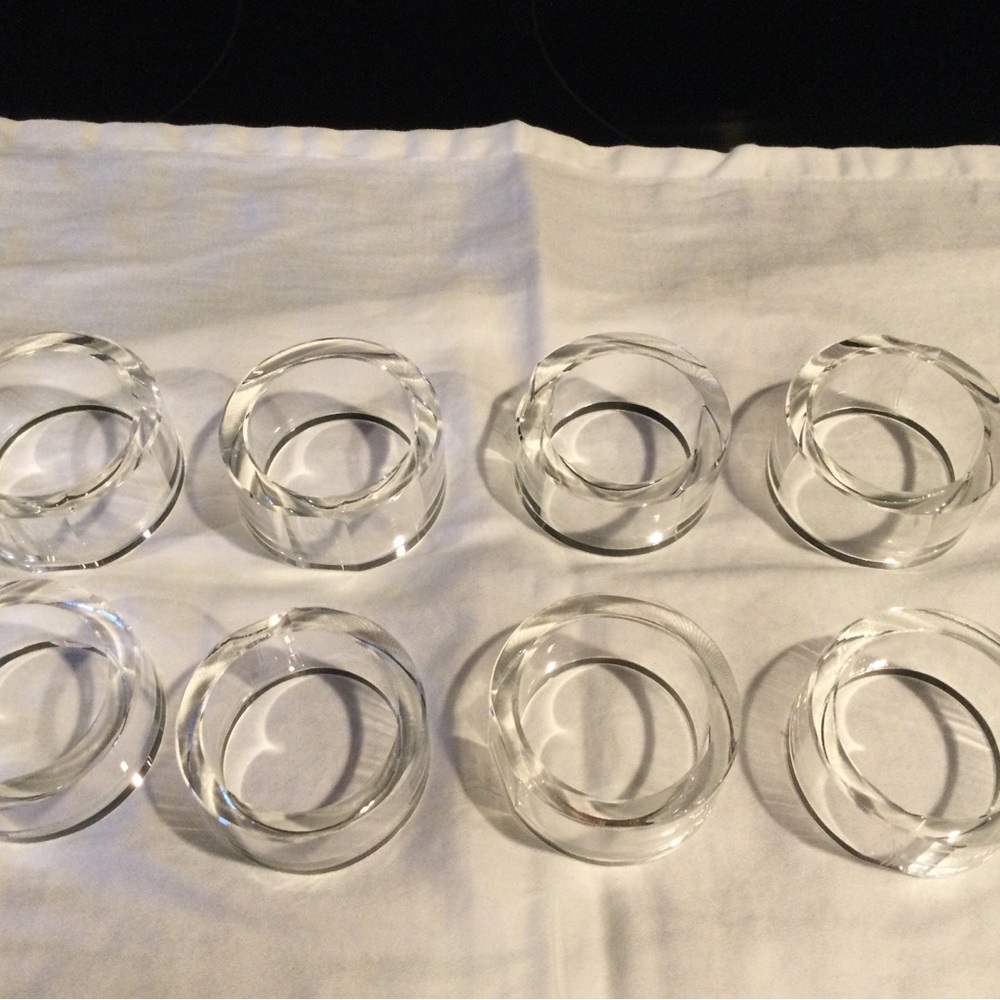 Oleg Cassini Clear Crystal Napkin Rings